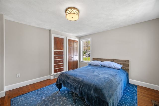18 Cedarcrest Rd, Wilmington, MA 01887