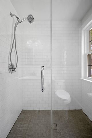 18 Cedarcrest Rd, Wilmington, MA 01887