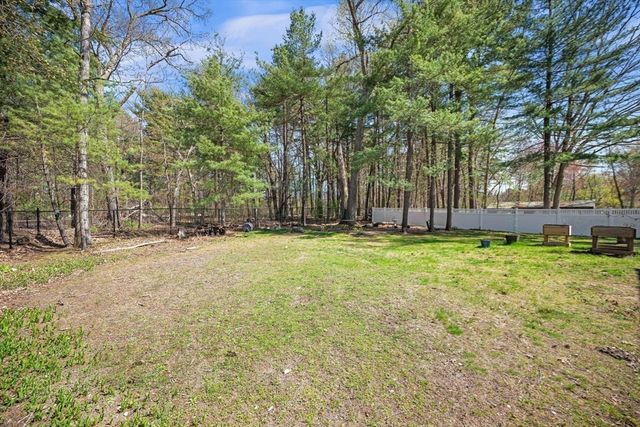 18 Cedarcrest Rd, Wilmington, MA 01887