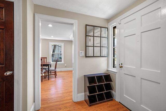 18 Cedarcrest Rd, Wilmington, MA 01887