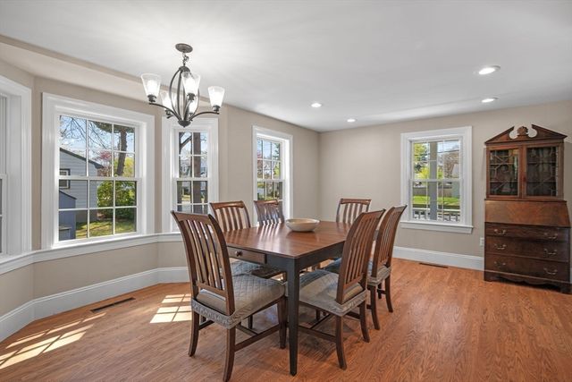 18 Cedarcrest Rd, Wilmington, MA 01887