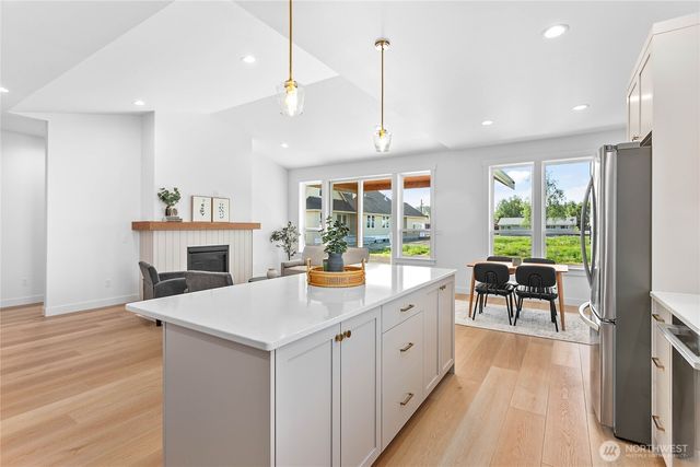 405 W 4th Street, Everson, WA 98247