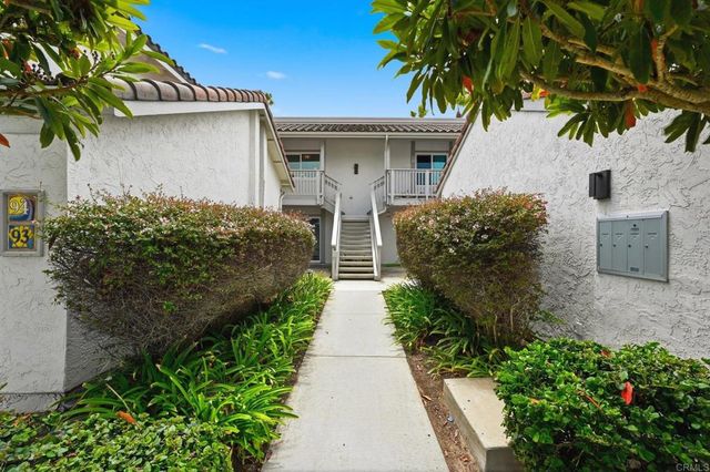 94 Kingston Ct W, Coronado, CA 92118