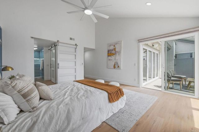 94 Kingston Ct W, Coronado, CA 92118
