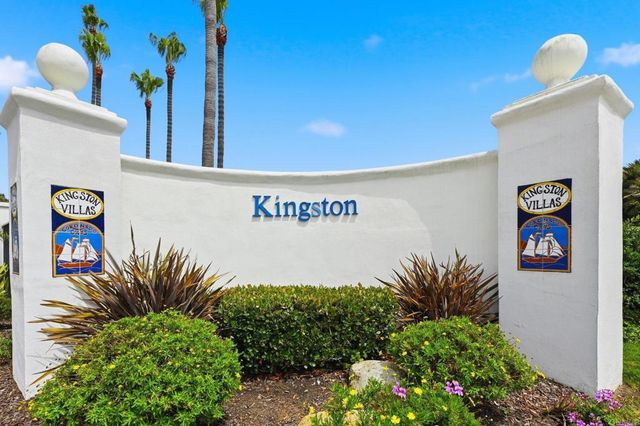 94 Kingston Ct W, Coronado, CA 92118
