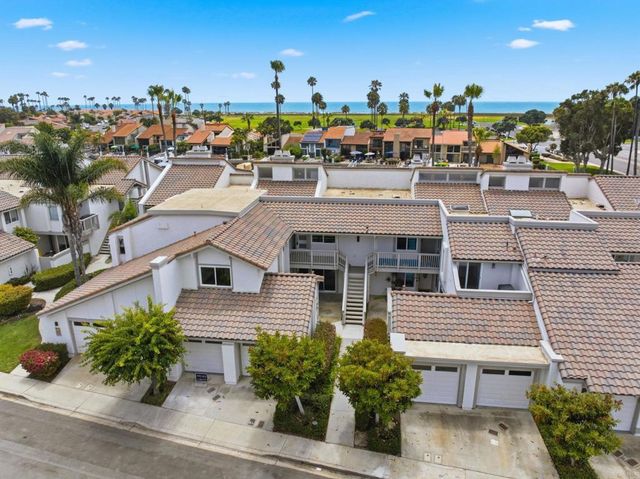 94 Kingston Ct W, Coronado, CA 92118