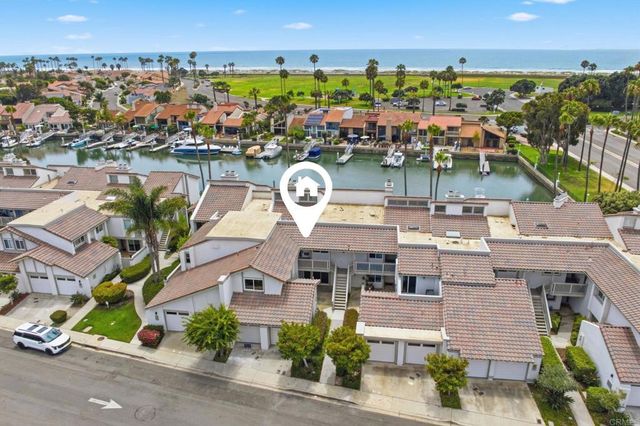 94 Kingston Ct W, Coronado, CA 92118