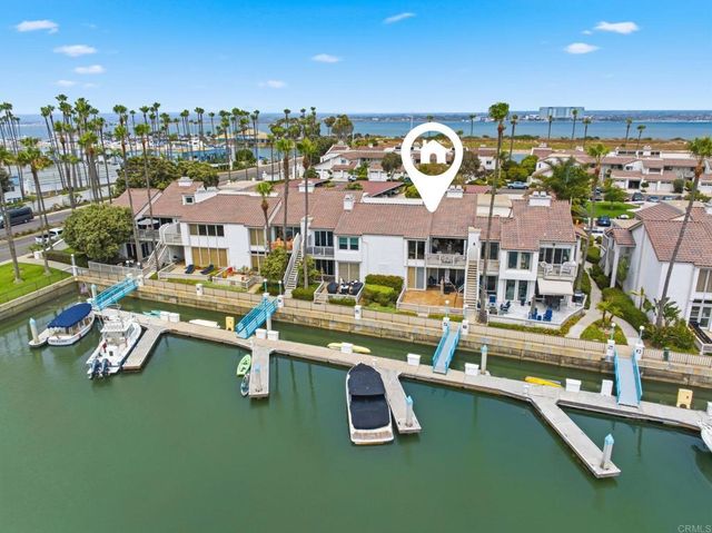 94 Kingston Ct W, Coronado, CA 92118