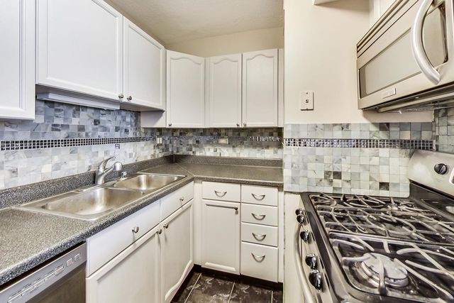 1309 N Wells Street 605, Chicago, IL 60610