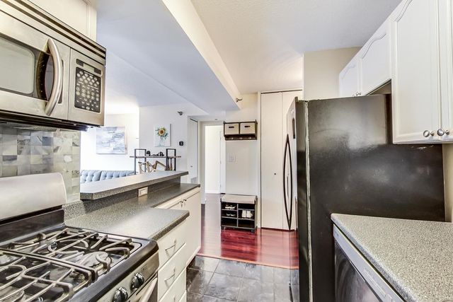 1309 N Wells Street 605, Chicago, IL 60610