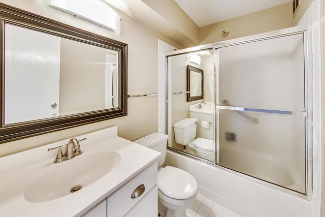 1309 N Wells Street 605, Chicago, IL 60610