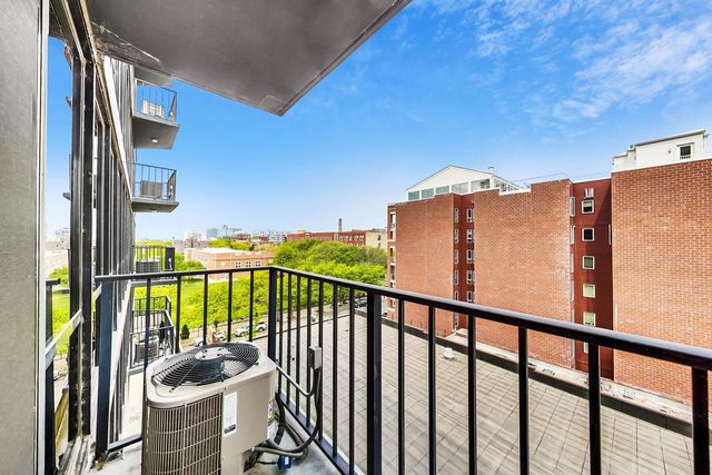1309 N Wells Street 605, Chicago, IL 60610