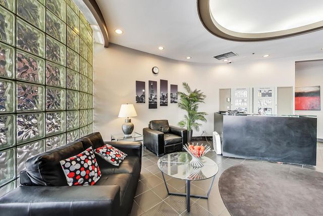1309 N Wells Street 605, Chicago, IL 60610