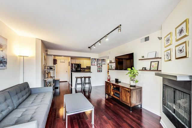 1309 N Wells Street 605, Chicago, IL 60610