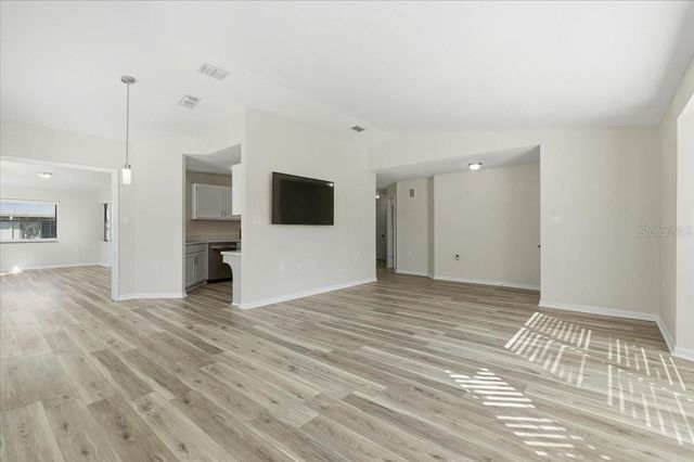 664 EAGLE RUN, Lakeland, FL 33809