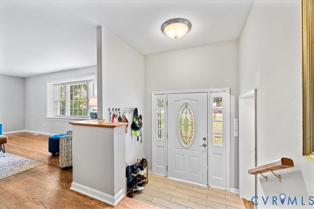 806 Lakewater Dr, Henrico, VA 23229