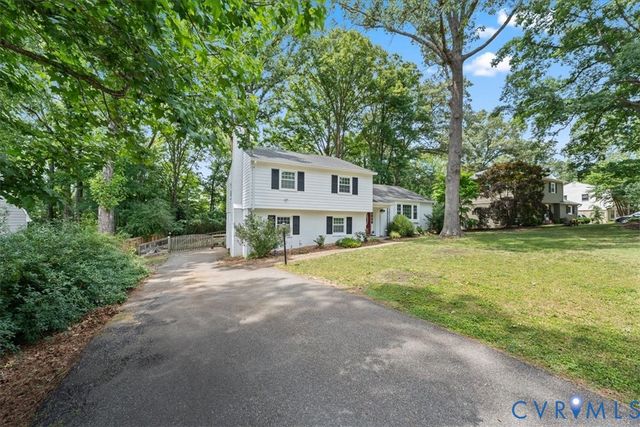 806 Lakewater Dr, Henrico, VA 23229