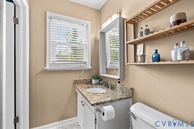 806 Lakewater Dr, Henrico, VA 23229