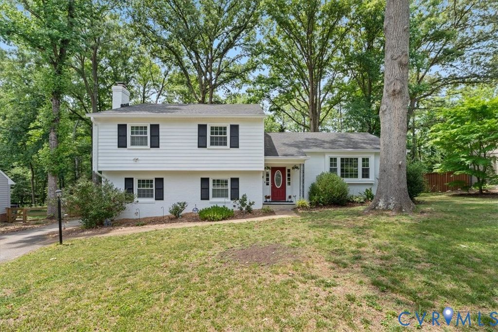 806 Lakewater Dr, Henrico, VA 23229