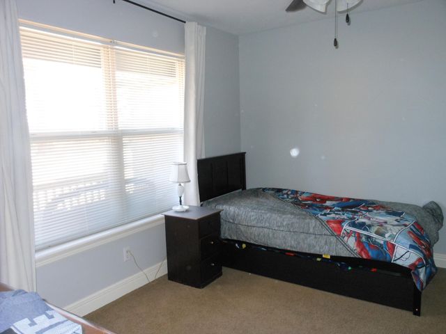 384 Tate Rd, Ridgedale, MO 65739