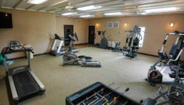 384 Tate Rd, Ridgedale, MO 65739