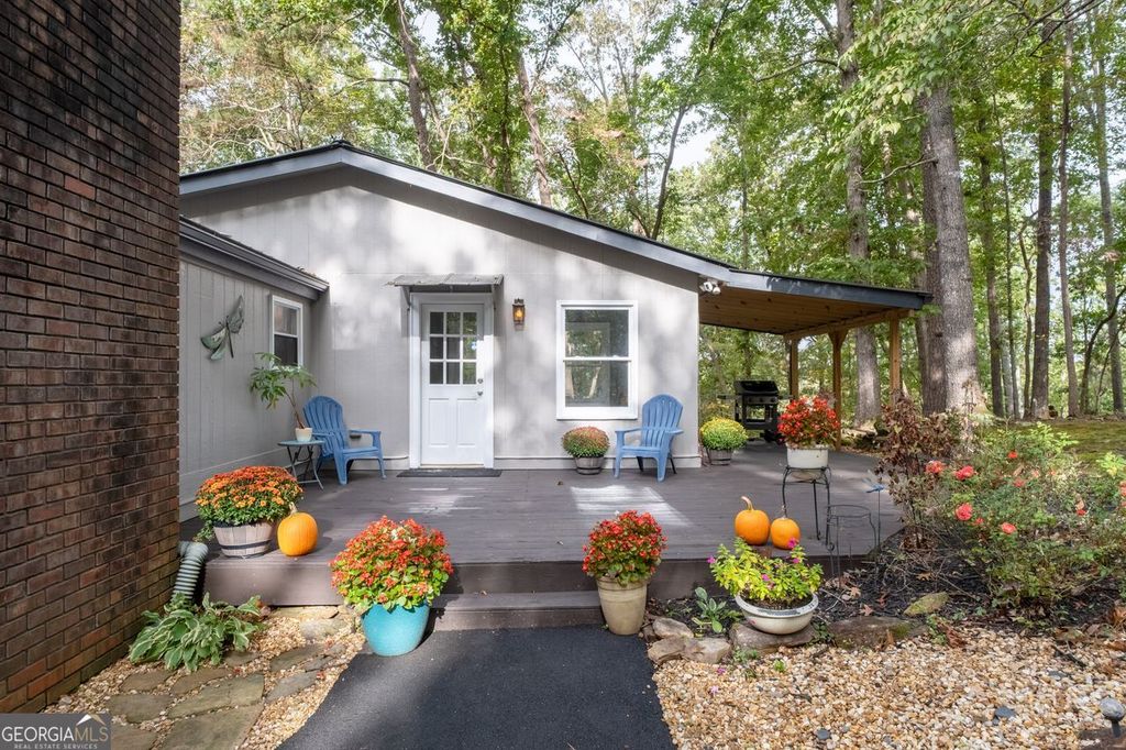 49 BAGWELL Road, Dawsonville, GA 30534