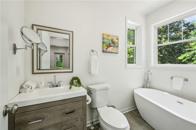 443 Lakeshore NE Drive, Atlanta, GA 30307