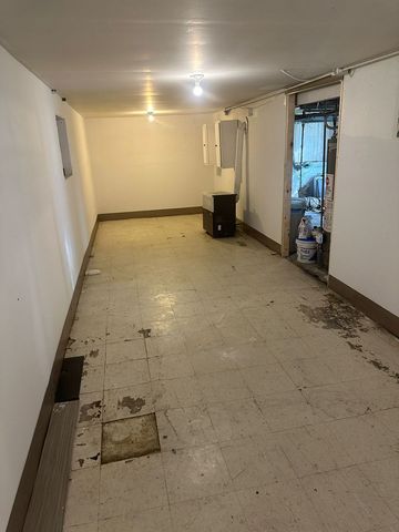 9220 S King Drive, Chicago, IL 60619