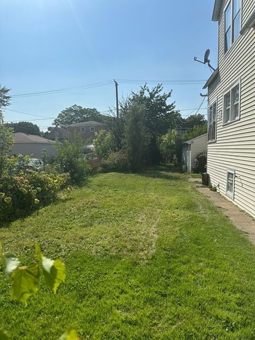 9220 S King Drive, Chicago, IL 60619