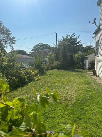 9220 S King Drive, Chicago, IL 60619