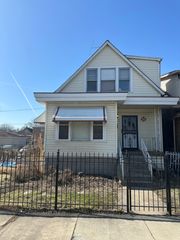 9220 S King Drive, Chicago, IL 60619