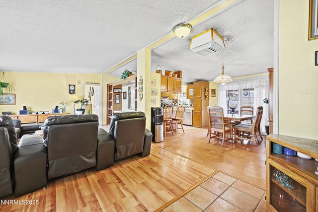 5225 Deodar Street, Silver Springs, NV 89429