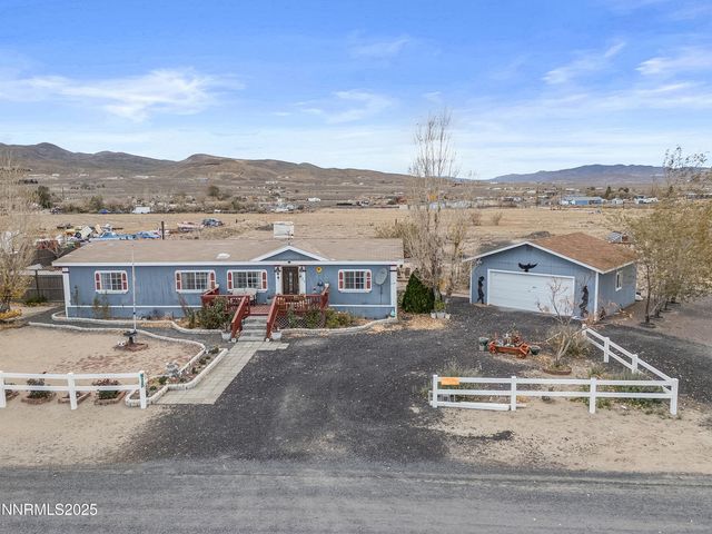 5225 Deodar Street, Silver Springs, NV 89429