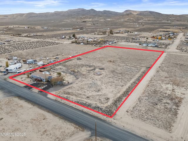 5225 Deodar Street, Silver Springs, NV 89429