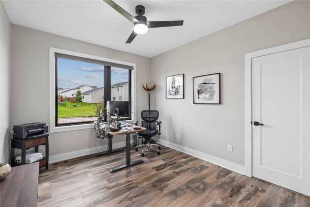 1050 Harrington Way, Waukee, IA 50263