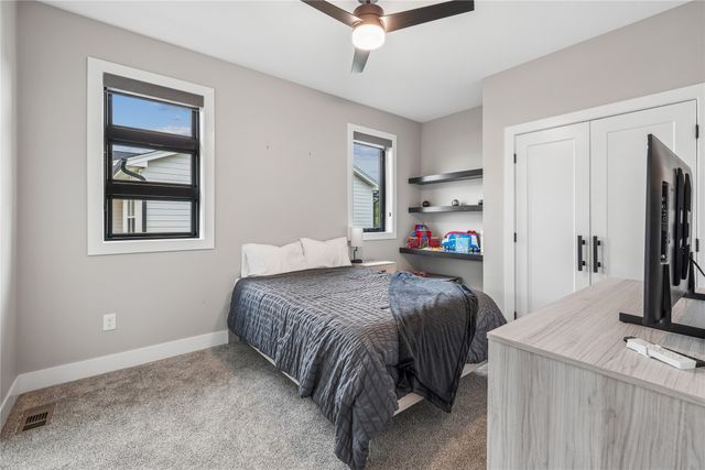 1050 Harrington Way, Waukee, IA 50263