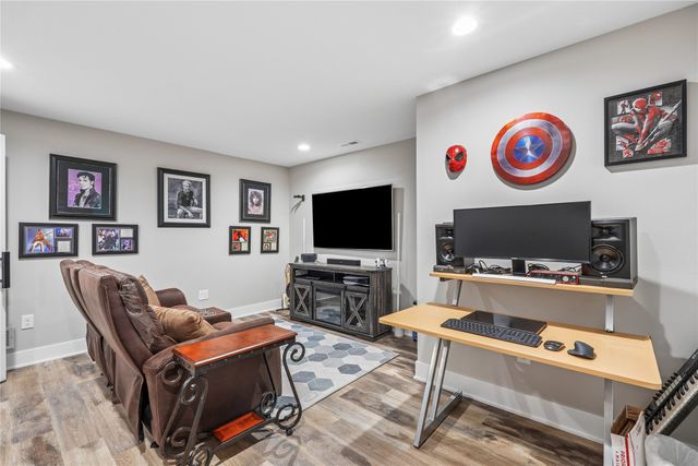 1050 Harrington Way, Waukee, IA 50263