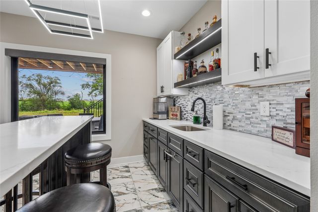 1050 Harrington Way, Waukee, IA 50263