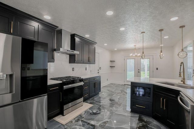 377 Dunagan Chase Drive, Lawrenceville, GA 30045