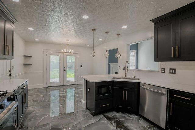 377 Dunagan Chase Drive, Lawrenceville, GA 30045