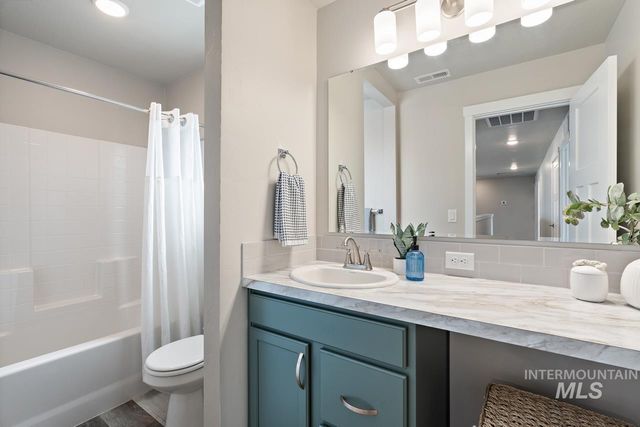 1556 Kinsale St, Middleton, ID 83644