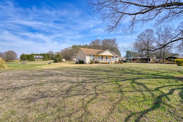 750 Goodjoin Road, Campobello, SC 29322