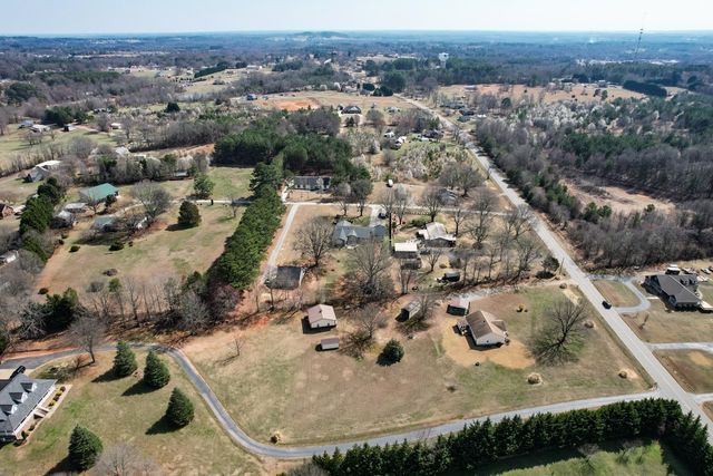 750 Goodjoin Road, Campobello, SC 29322