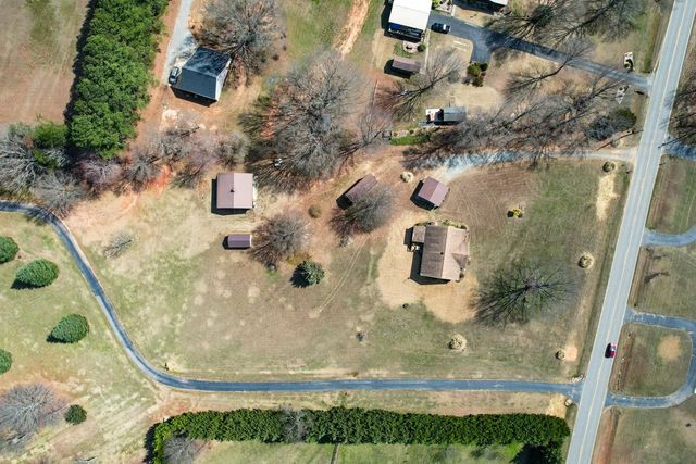 750 Goodjoin Road, Campobello, SC 29322