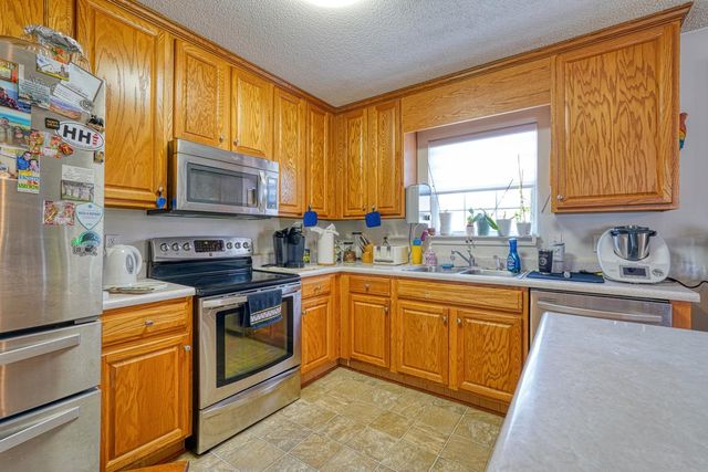 750 Goodjoin Road, Campobello, SC 29322