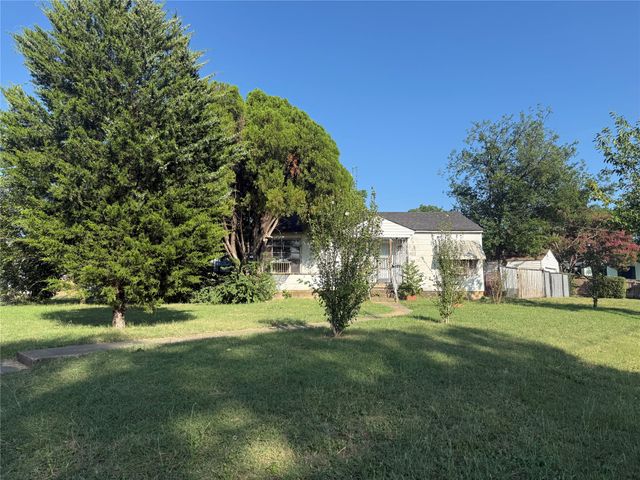 426 Krueger Street, Dallas, TX 75224