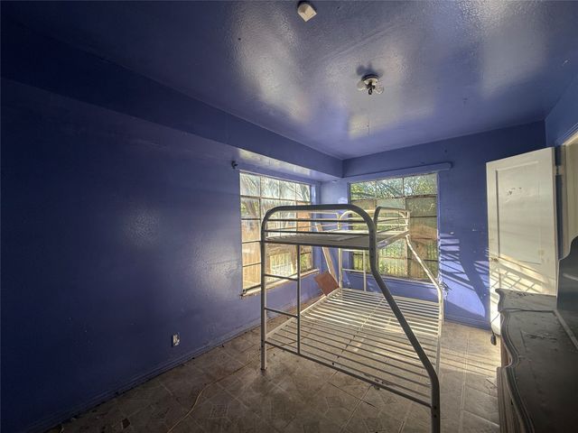 426 Krueger Street, Dallas, TX 75224