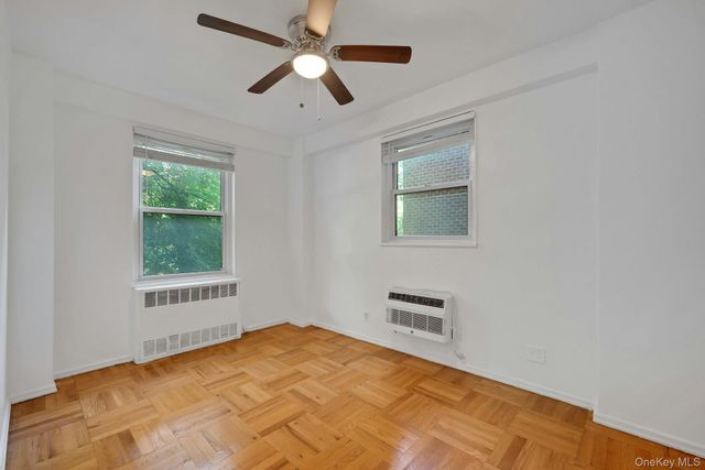 281 Garth Road C2H, Scarsdale, NY 10583