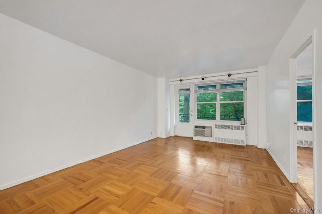 281 Garth Road C2H, Scarsdale, NY 10583