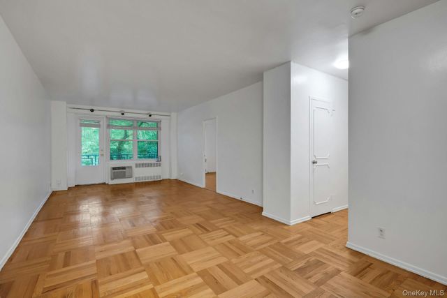 281 Garth Road C2H, Scarsdale, NY 10583